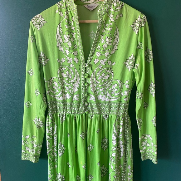 Vintage 70s Dress Printed Nylon Floral Signed Green Maurice by C. Rizza Medium - Picture 6 of 6